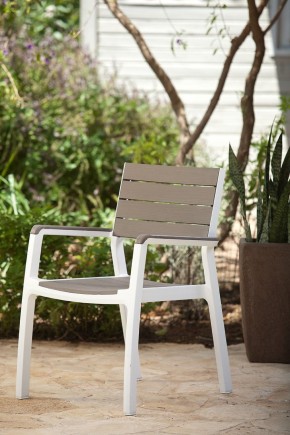 Стул c подлокотниками Гармония (Harmony armchair) белый-капучино в Тобольске - tobolsk.mebel24.online | фото 1